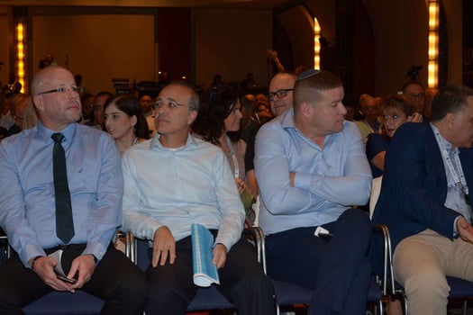 משה ברקת וליאור רוזנפלד צ-פאנדר אדוויזרלנד